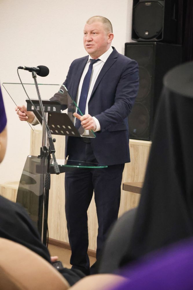 Поздравление с днём рождения главе Грибановского муниципального района М. И. Тарасову